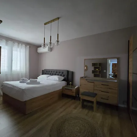 Charming Escape アパート *