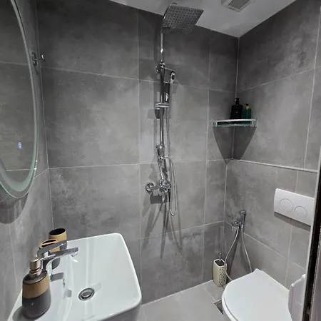 アパート Charming Escape ティラナ